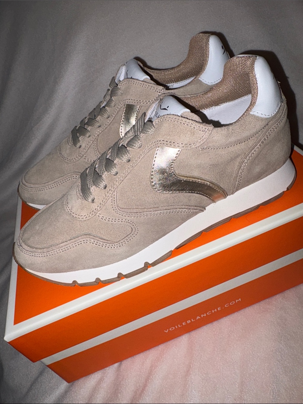 NWT VOILE BLANCHE JULIA Suede Sneaker in Beige - Platino - Picture 14 of 16
